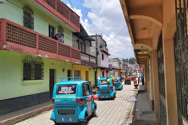 tuc tucs eléctricos en Guatemala