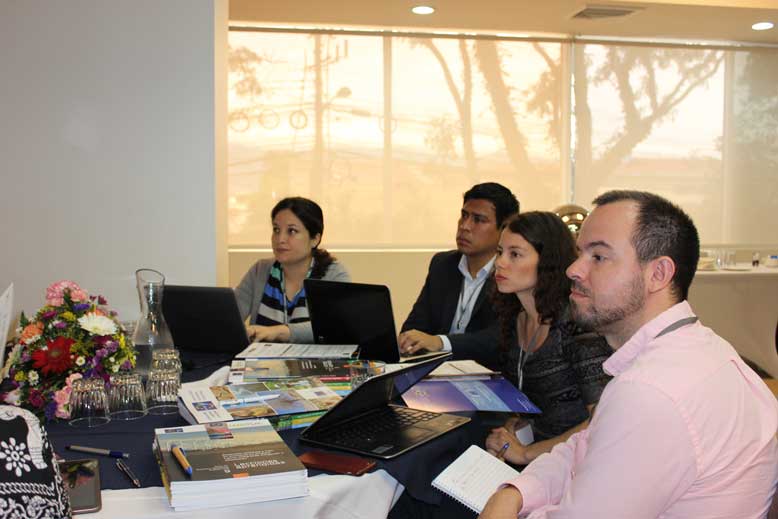 TallerExpertosLEDSLAC oct16 foto-07